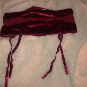 NWOT thick red velvet garter belt